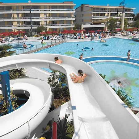 Villaggio Planetarium דירה ביביונה